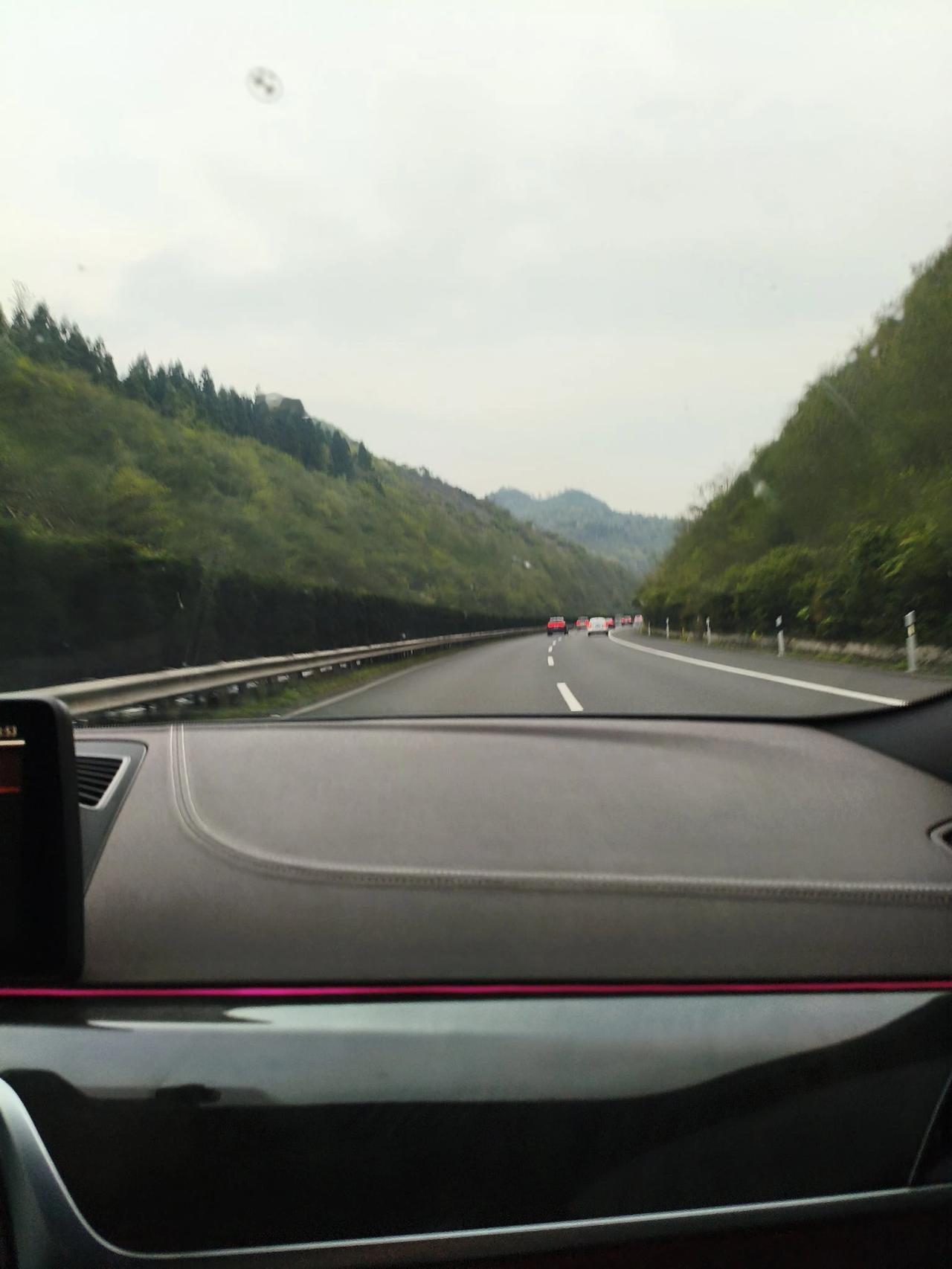 特朗普：若中国向伊提供武器就加50%的关税
中国外交部：无凭无据
普京：我给伊朗