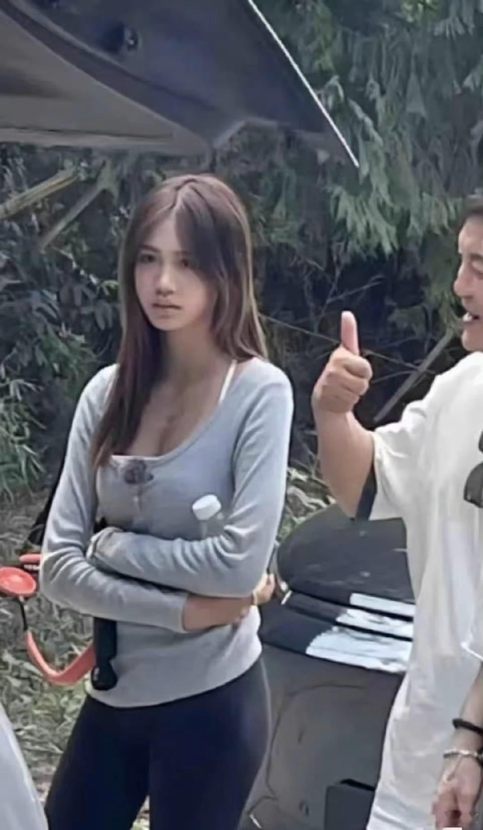 “考拉基因真争气啊，脸漂亮就不说了，连身材都这么好看[污]” ​​​