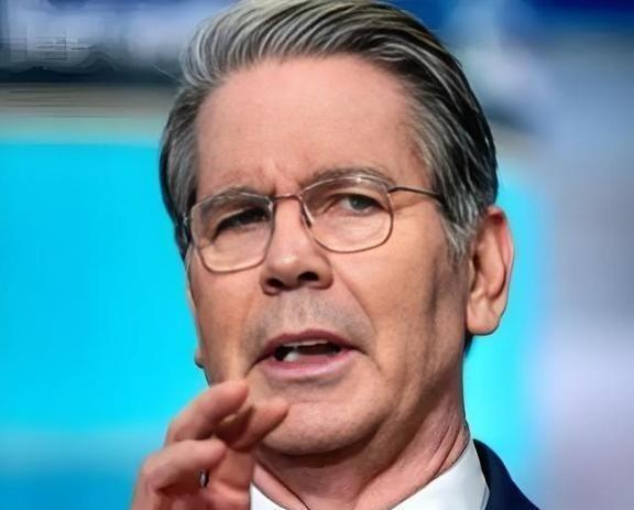 美国已经确认，世界可以让美国去称霸，但中国不在美国的世界范畴内，贝森特曾表示，中