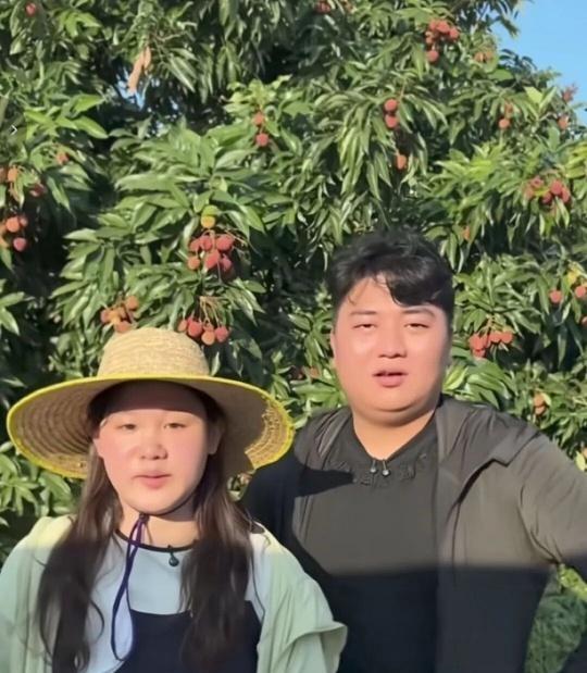 为什么说这是“格局”？
1. 带人赚钱，不独吞红利全进华没有只把张家齐当“引流工