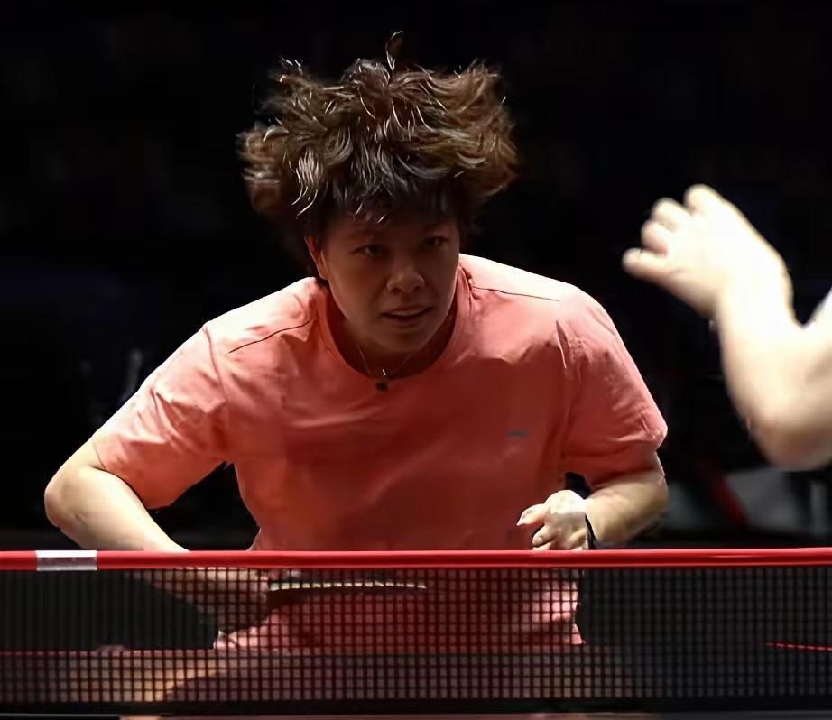 大迪，你这任性的头发，不过大迪自己很满意。
刚出来照片时，我爸说是陈奕迅吗？哈哈