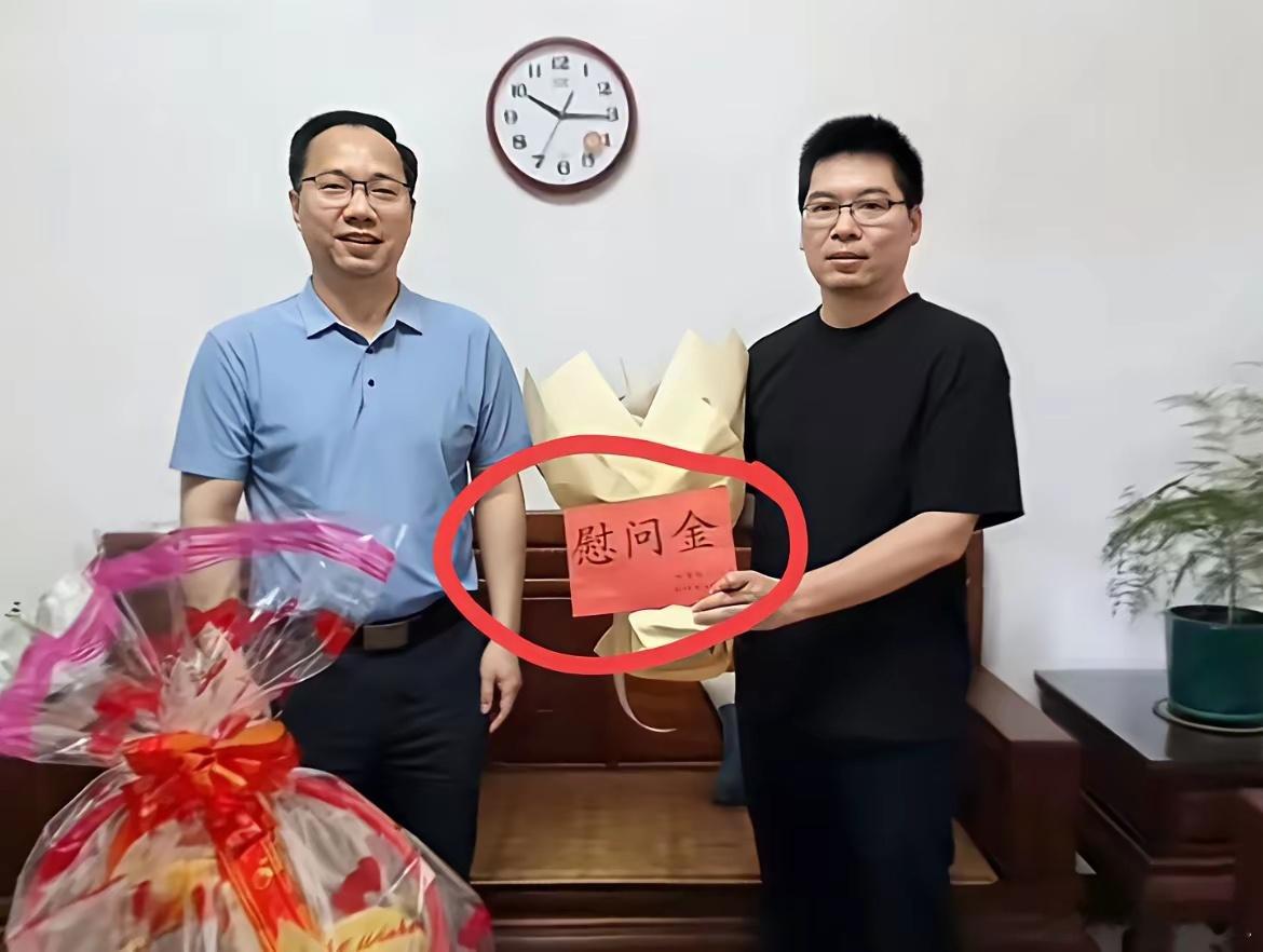 我有种强烈的预感，广东救人男子要升职了！​当时两车着火，那么大的浓烟，旁边经过的