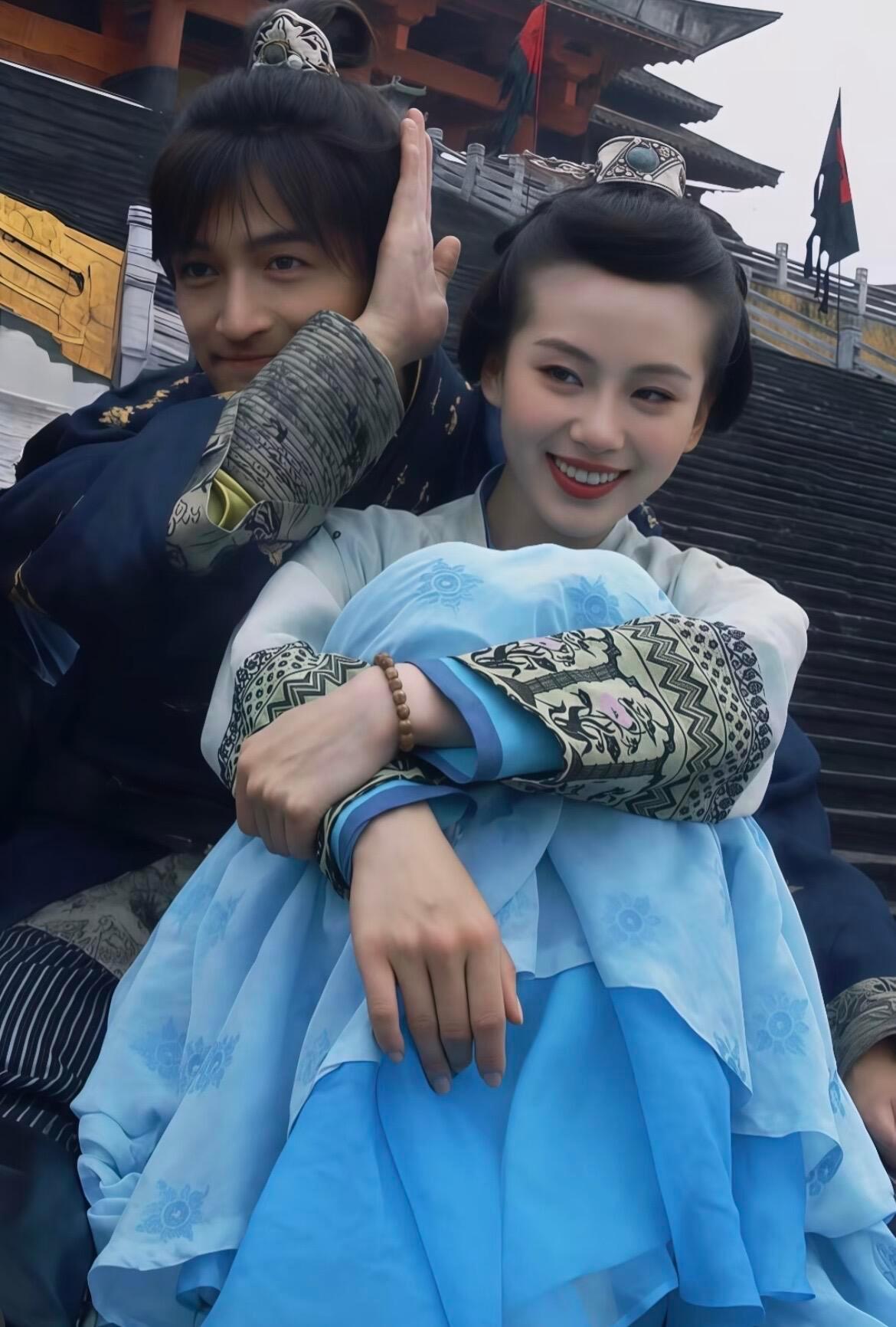 胡歌回复刘诗诗 