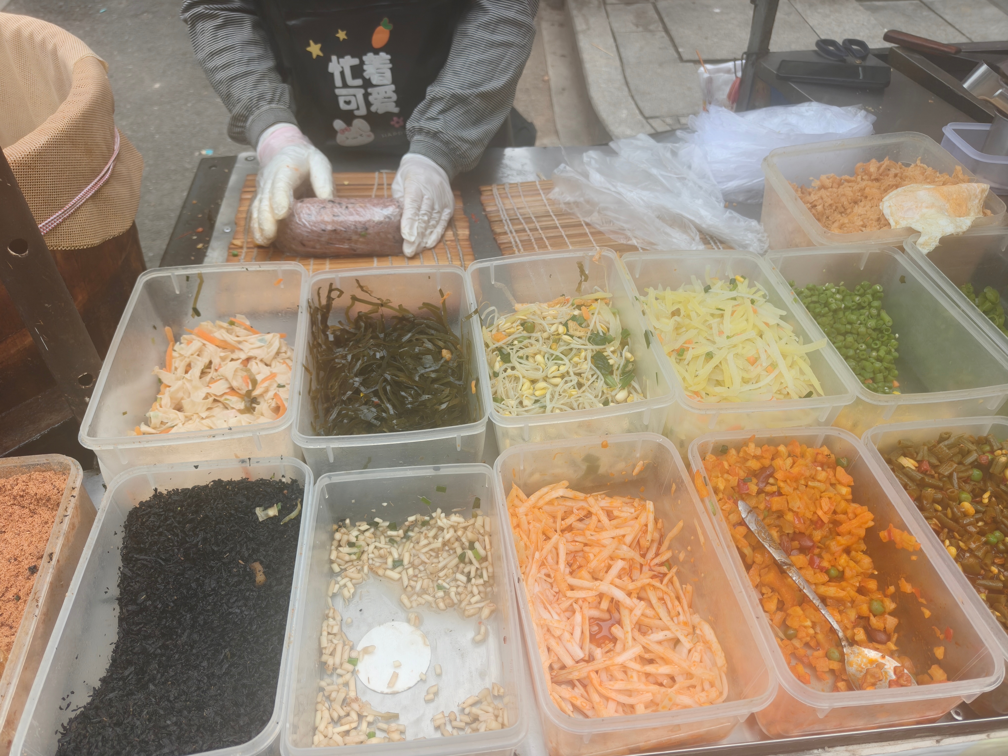 今天早饭吃这么多，应该不会饿了吧！早安