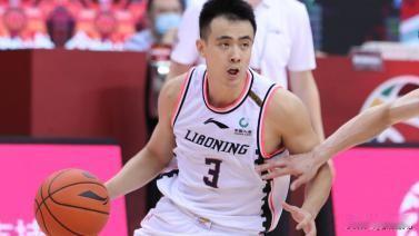 赵继伟14+7付豪21+9林葳关键失误 辽宁险胜南京
北京时间3月31日，CBA