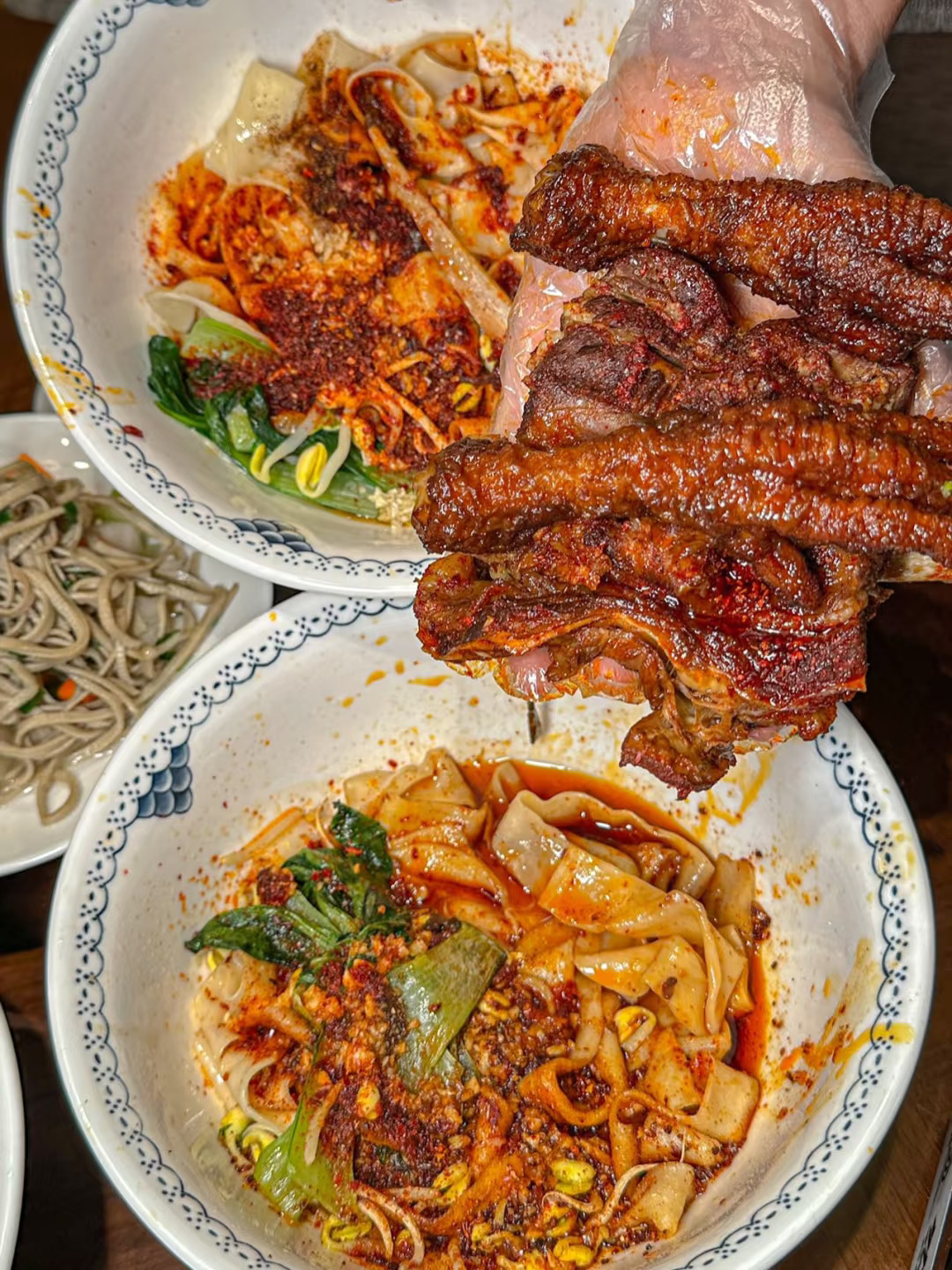 去北京最有B格的面馆，吃一口黄金万两
