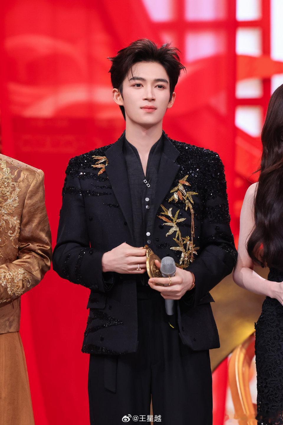 你好星期六这期有白鹿王星越你好星期六 本周你好星期六迎来《唐宫奇案》剧组?白鹿王