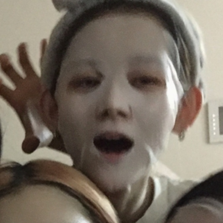 好阔耐啊她 