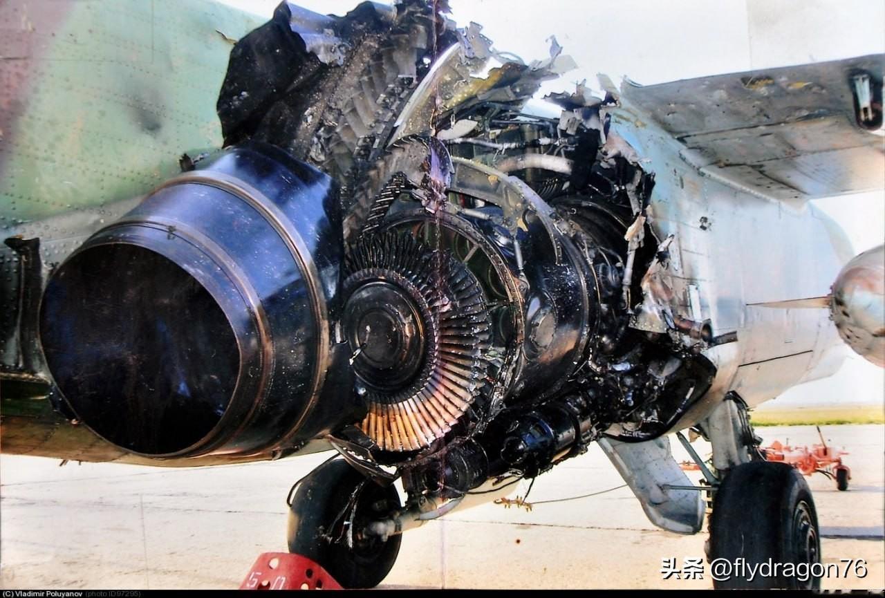 🇷🇺🇬🇪2008年8月，俄罗斯一架隶属于第368突击航空团的苏-25战斗