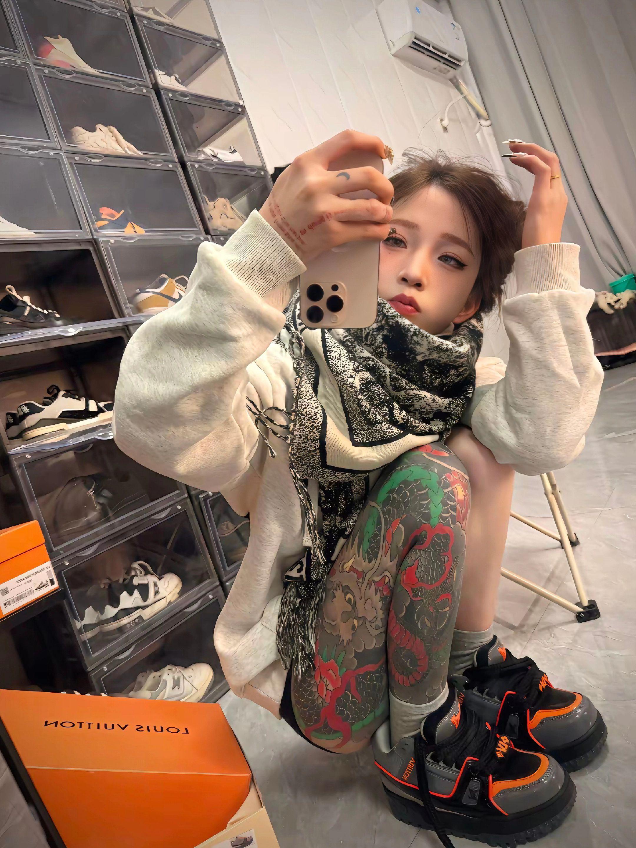 后来妈妈不再收手机 跟我聊天的不再是你