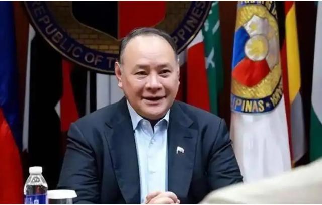 马尼拉参议院又放风要驱逐中国大使，埃赫西托把“不受欢迎的人”摆上台面，中方没有绕