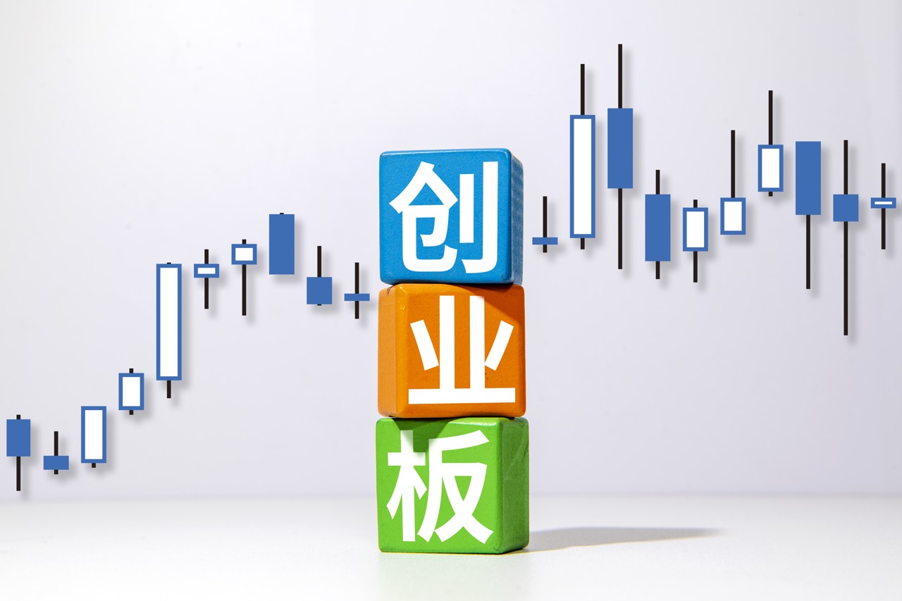 创业板改革百日考：首批配套规则落地，8家“闯关”第四套上市标准