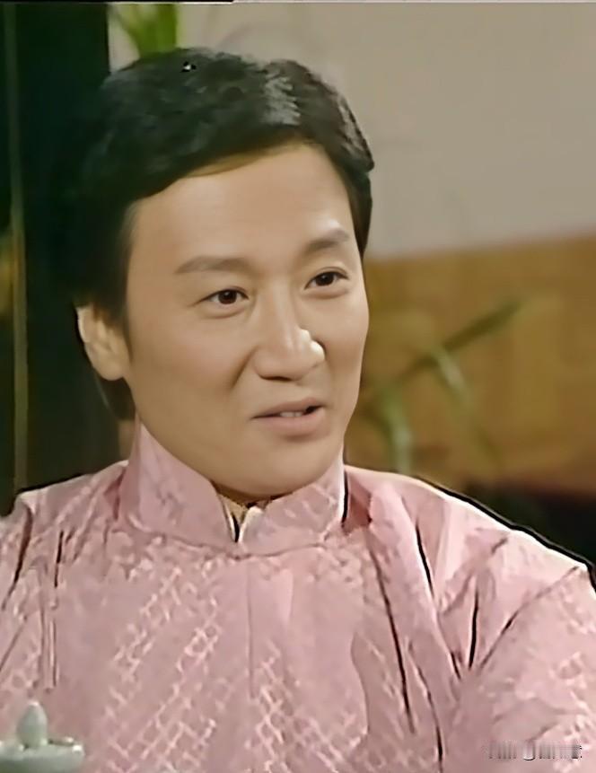 我对谢贤和汪明荃主演的《千王之王》喜爱至极，这部剧无疑是经典之作！
该剧由王天林