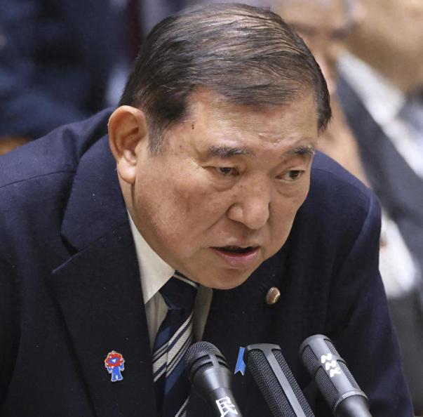 突发！钓鱼岛发生激烈对峙！中日舰船交手，投降 80 周年，石破茂罕见打破惯例。