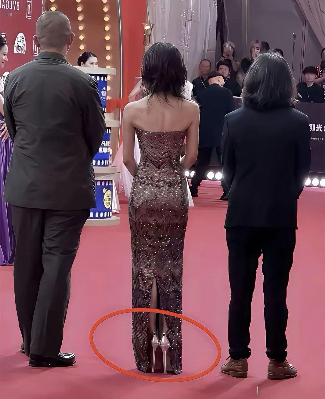 这一下增高十厘米啊 