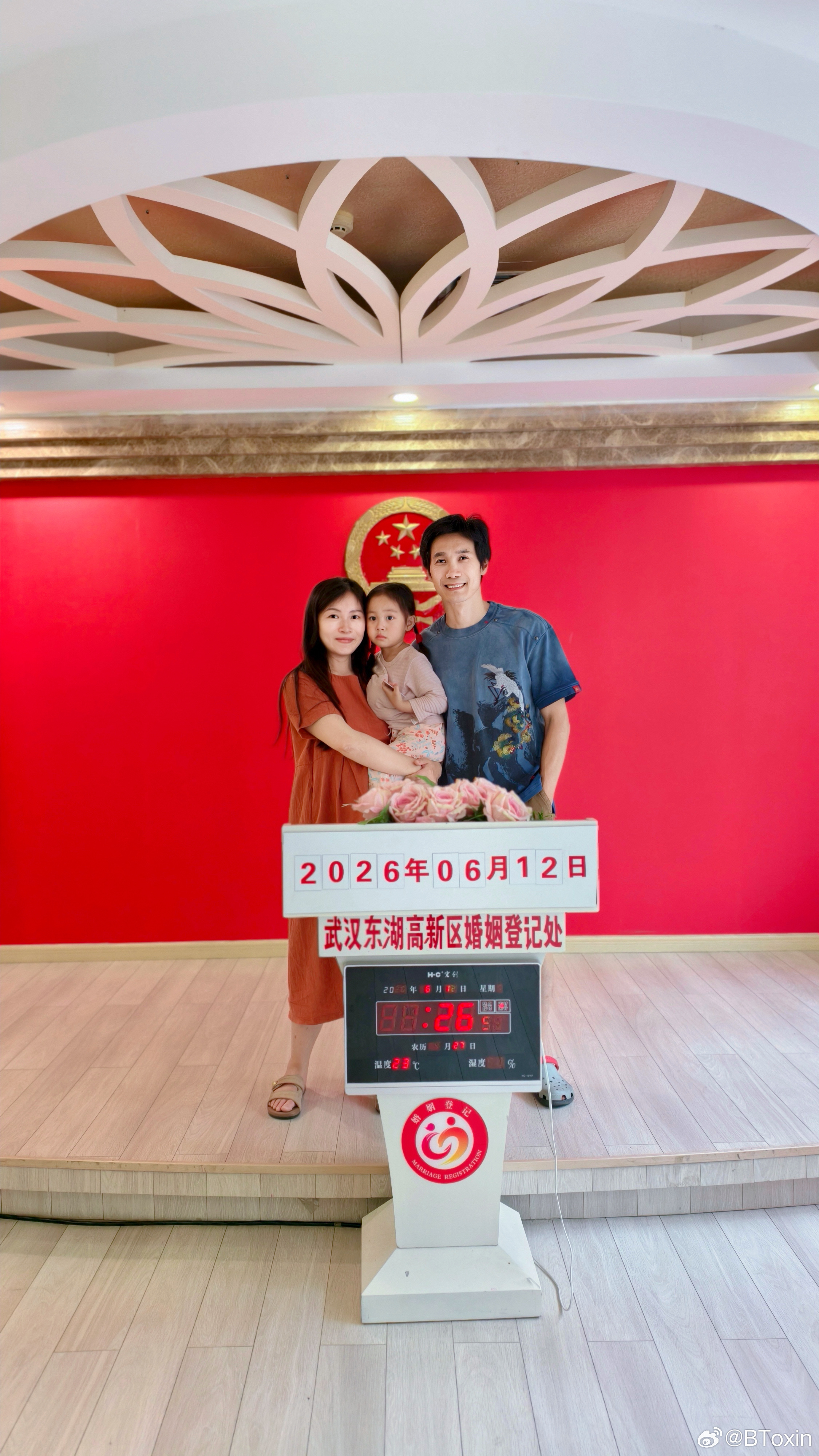 这次回来处理一些资产，我总算领教了什么叫办证！ 各种手续乱成一锅粥，一环套一环，