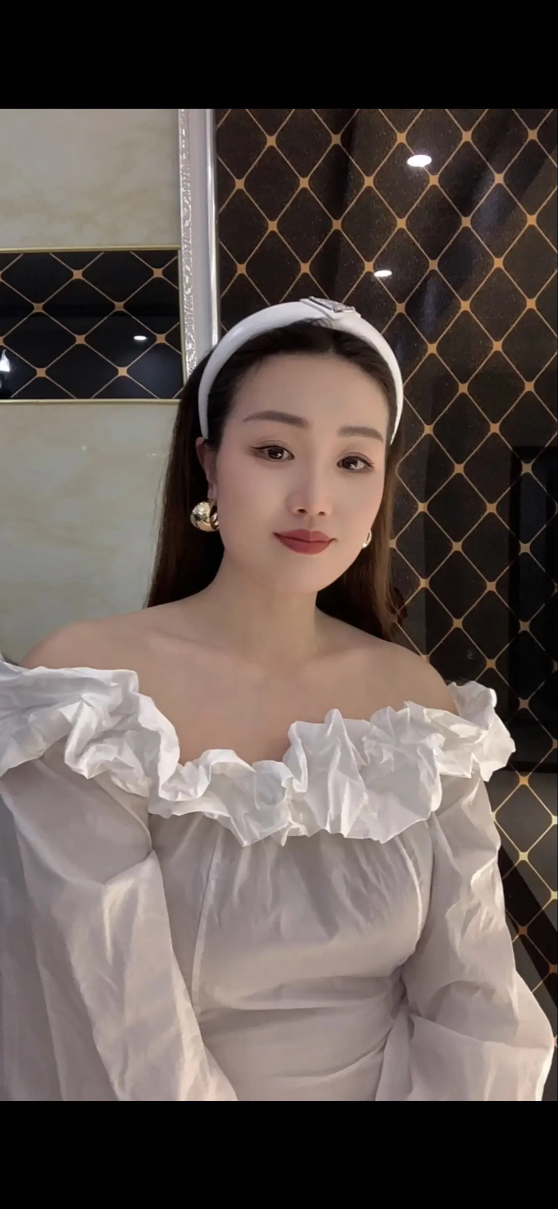 时代不同了，以前讲情义，现在讲利益！
