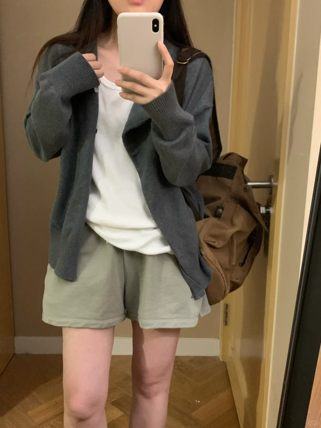 又是我喜欢的灰色