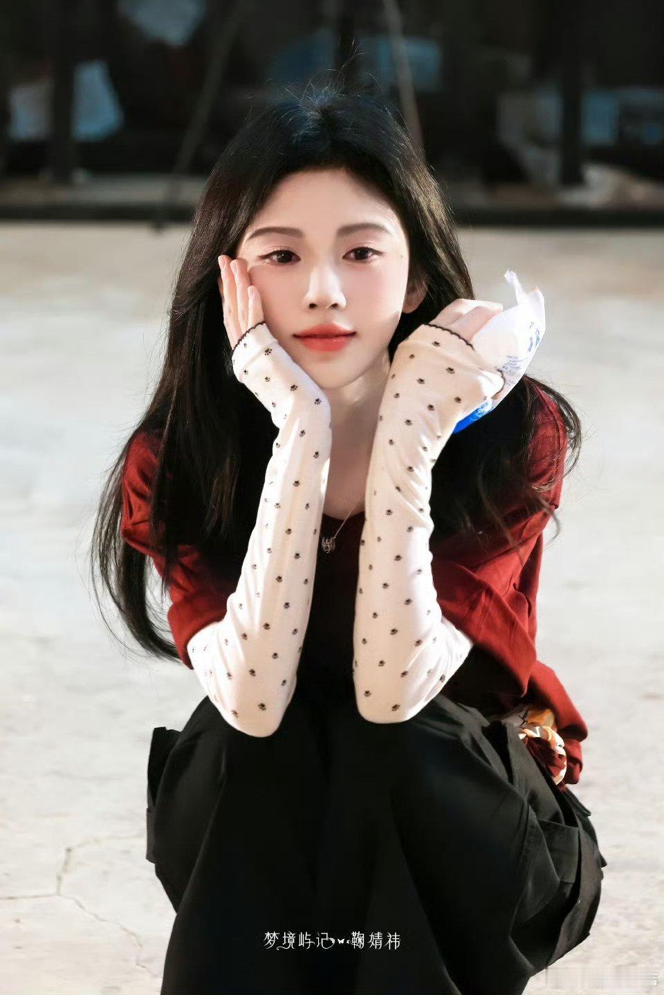 鞠婧祎来战开机路透状态是真好，好美好萌[送花花]鞠婧祎张云龙开机路透 ​​​