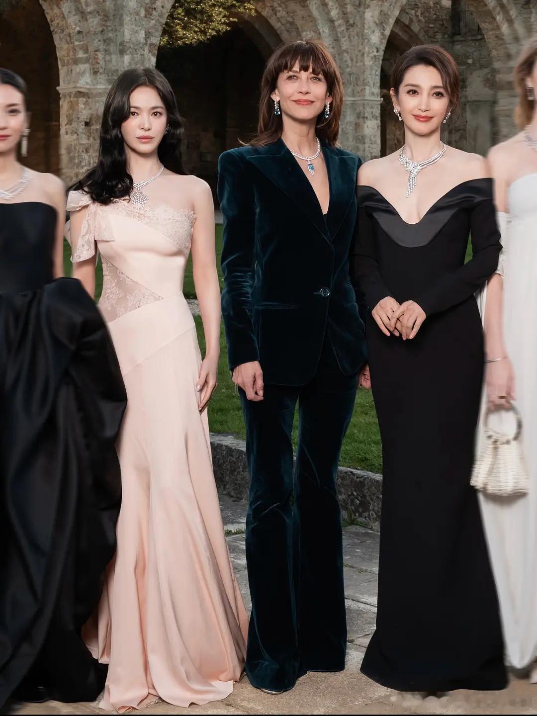 中韩法三大美人巴黎同框，谁赢了？宋慧乔 苏菲玛索 李冰冰 