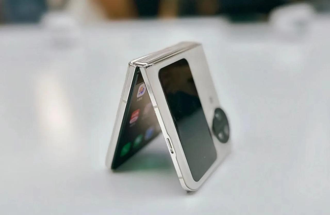 OPPO Find N3 Flip上手，有几个体验大家压根可能没有注意到。

首