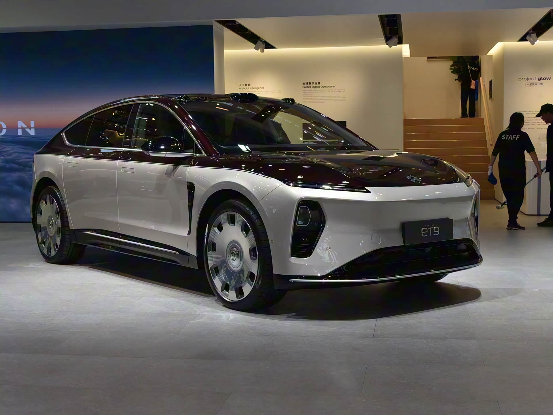 蔚来ET9地平线特别版新配色，主打豪华运动的旗舰轿车 