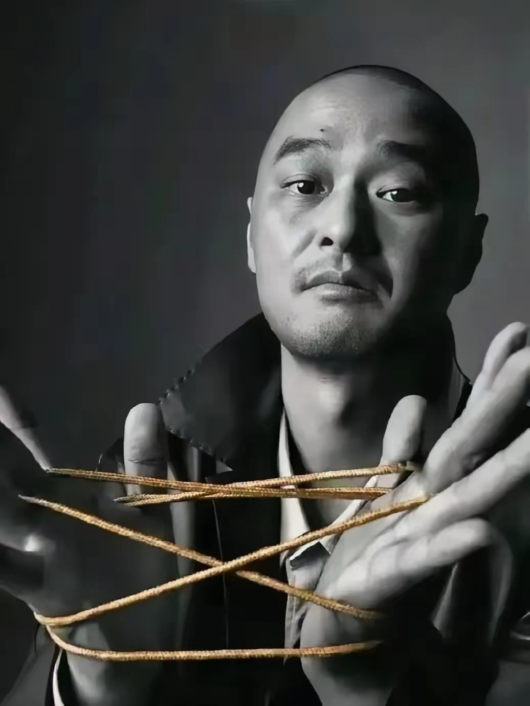 冯唐说：“如果一个人一件事给我特别大的负能量，只要我试过一两次，我就不碰了，哪怕