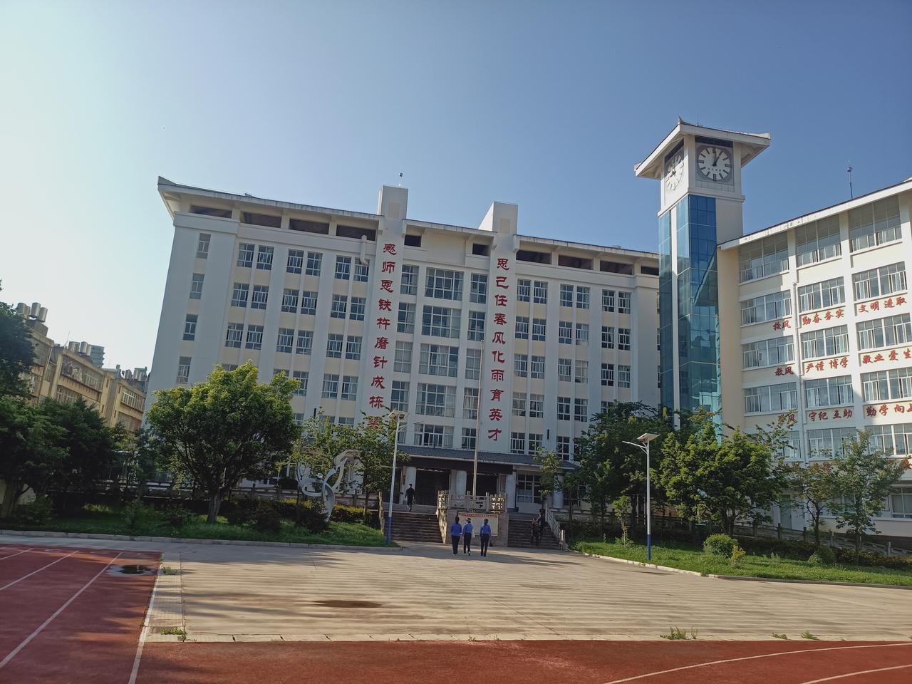 下关五中
大理有什么值得去玩的地方