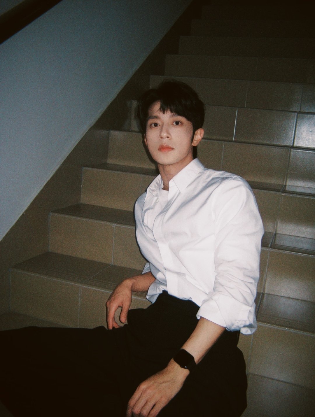 李沛恩分享的一组日常图片～“      “在崭新的篇章写下心中荡气回肠”    