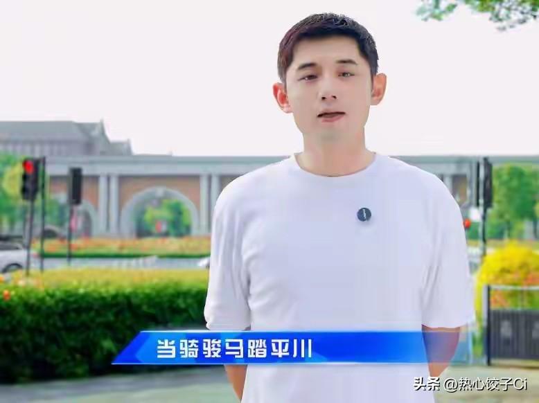 张继科在直播中说，竟然有别的俱乐部抢我的队员。是哪个俱乐部我就不点名了，真好意思