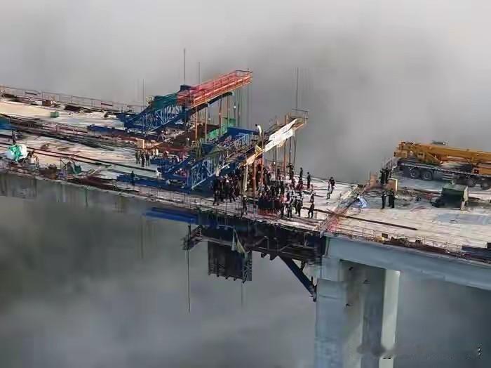 广西一在建大桥发生群体冲突，施工方6人被判刑，而保安则无一人获刑，难不成全是施工