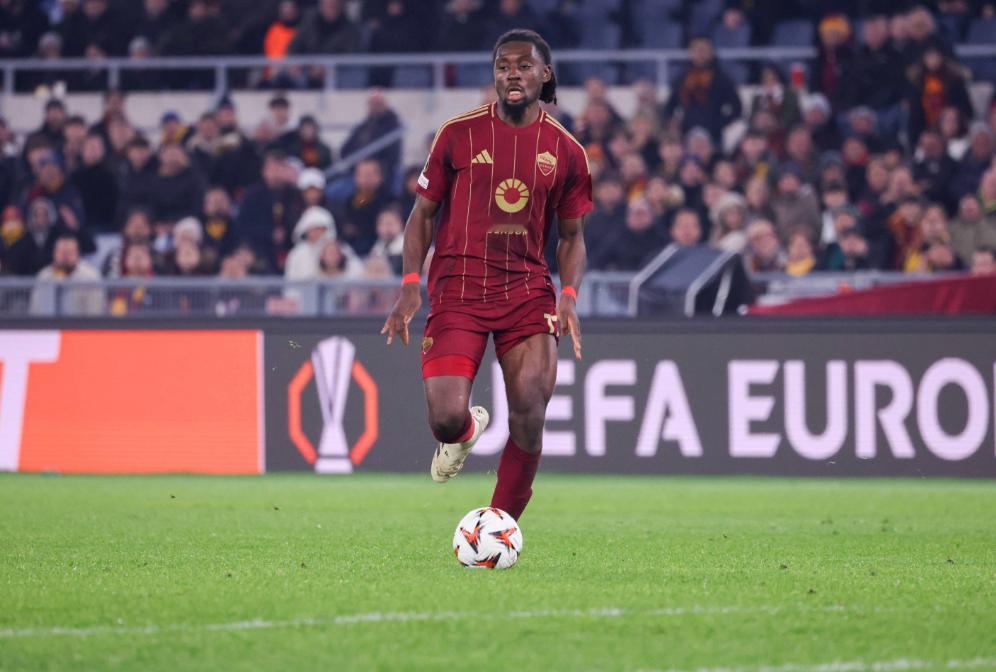 英媒：曼联有意引进罗马中场科内，罗马明夏要价至少6000万欧12月28日讯 Ca