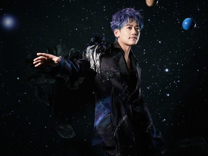 苏醒的少年感溢出屏幕了浅蓝穿搭 + 篮球少年苏醒，这波直接杀疯了！厚米乐园秒变青