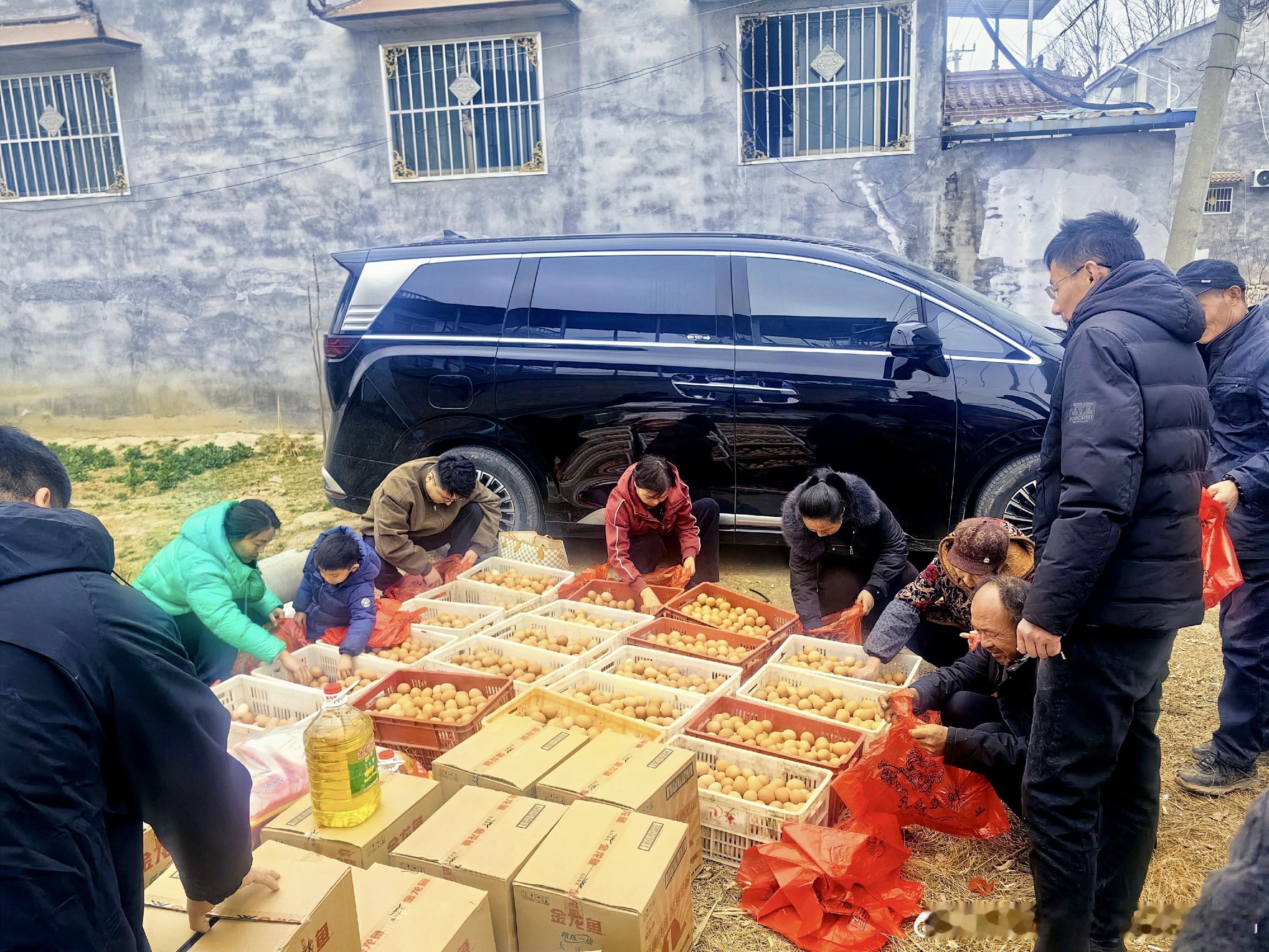 好戏好人过好年 豫东才女王亚楠誉满家乡 依靠家乡这片土地所赋予的灵性和自身的艺术