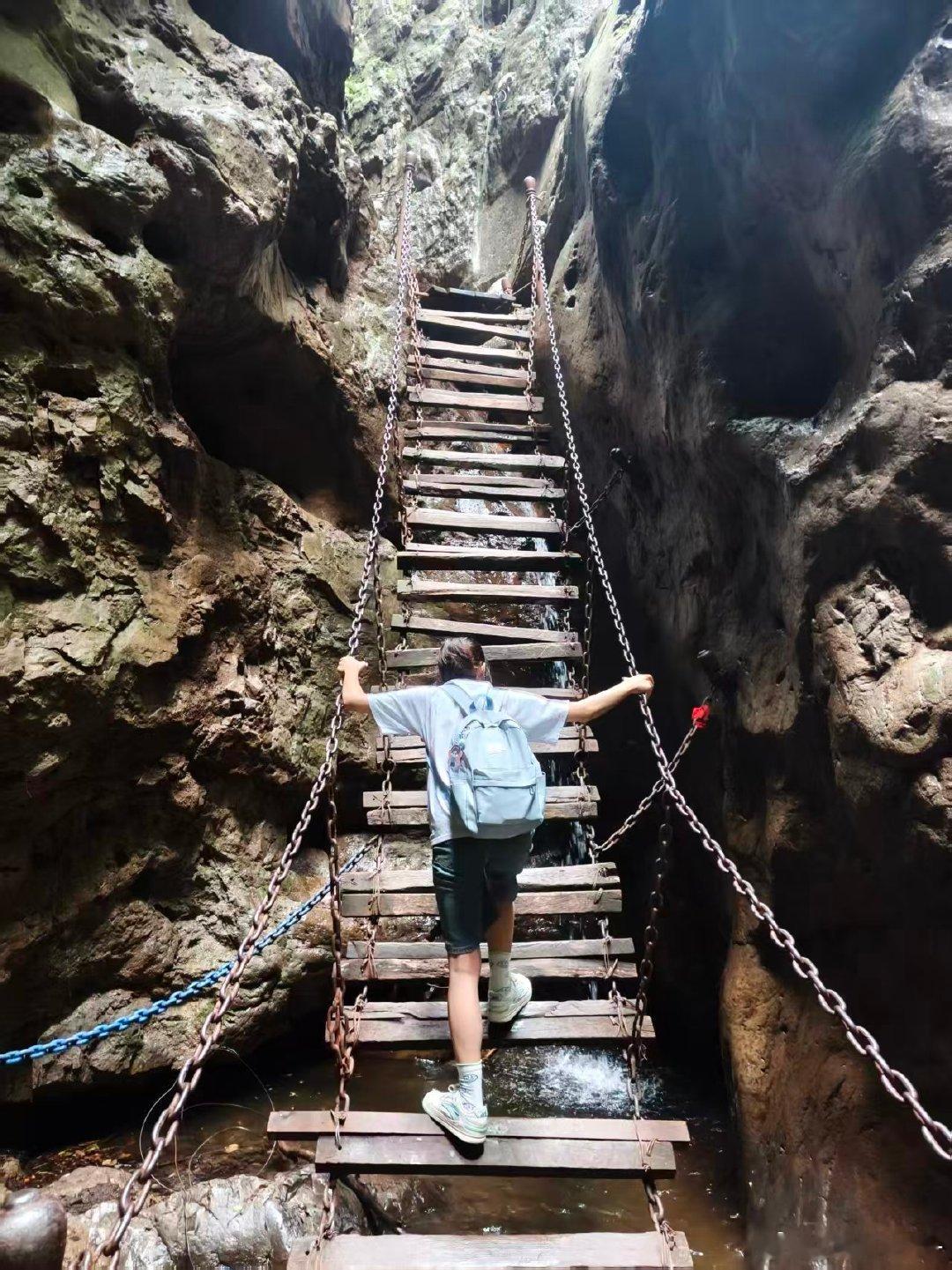 爬个山 