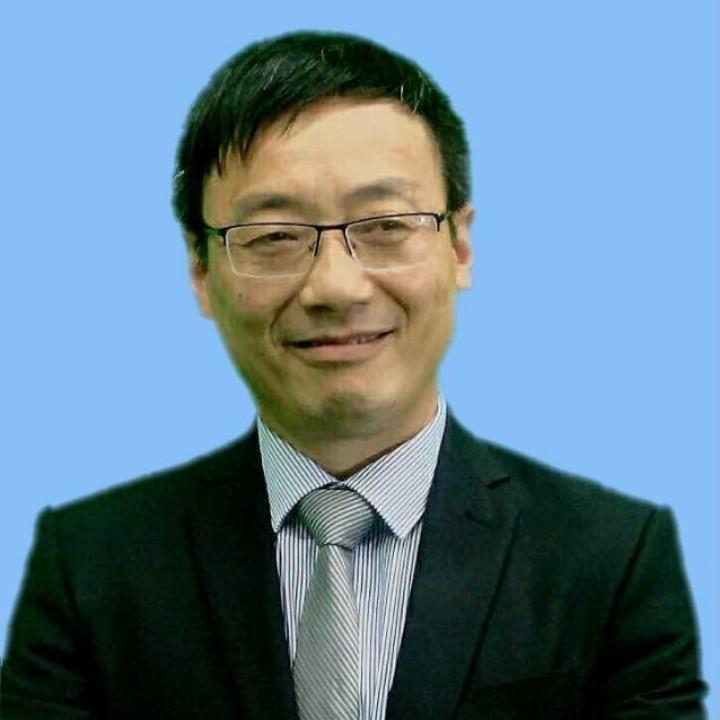 汤家凤一大早就呼吁中国人记住7月31号这个日子，因为这个日子是中国人不能忘记的。