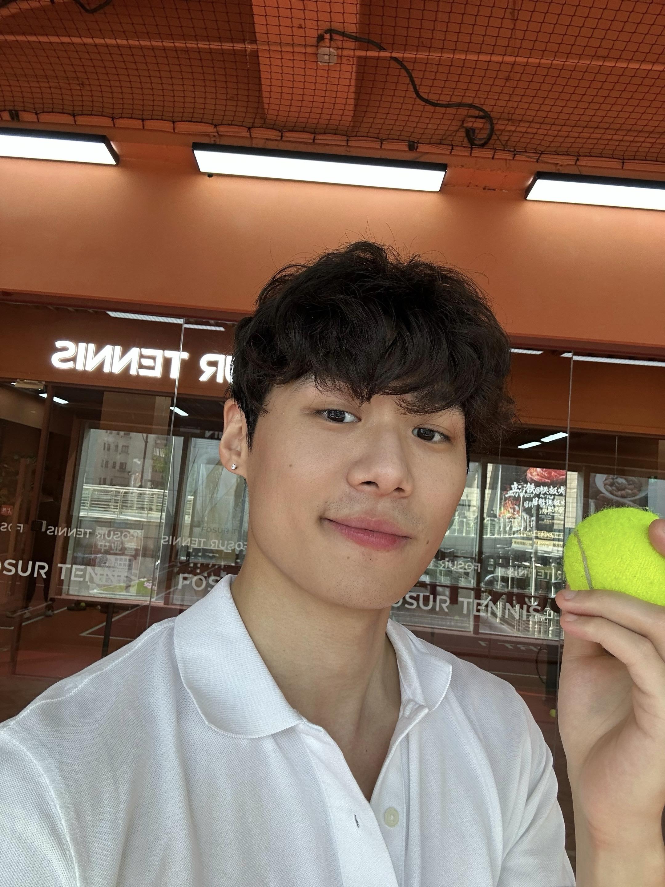 网球日  🎾