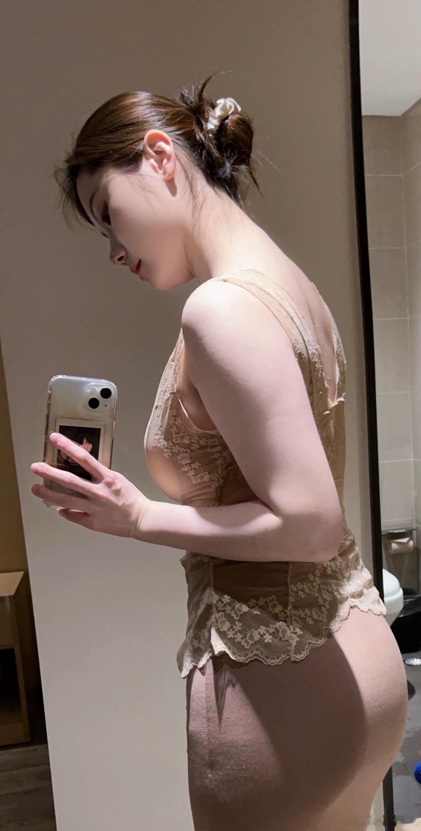 啊啊啊啊家人们。那个女人！！！啊啊啊那个女人又来买我家衣服了！！！就是之前456