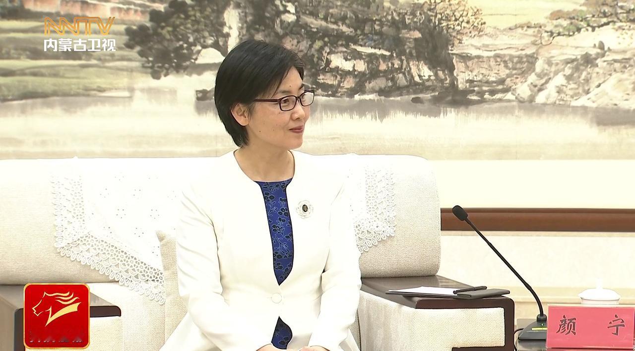 4月20日，中国科学院院士、深圳医学科学院创始院长、深圳湾实验室主任颜宁一行，在