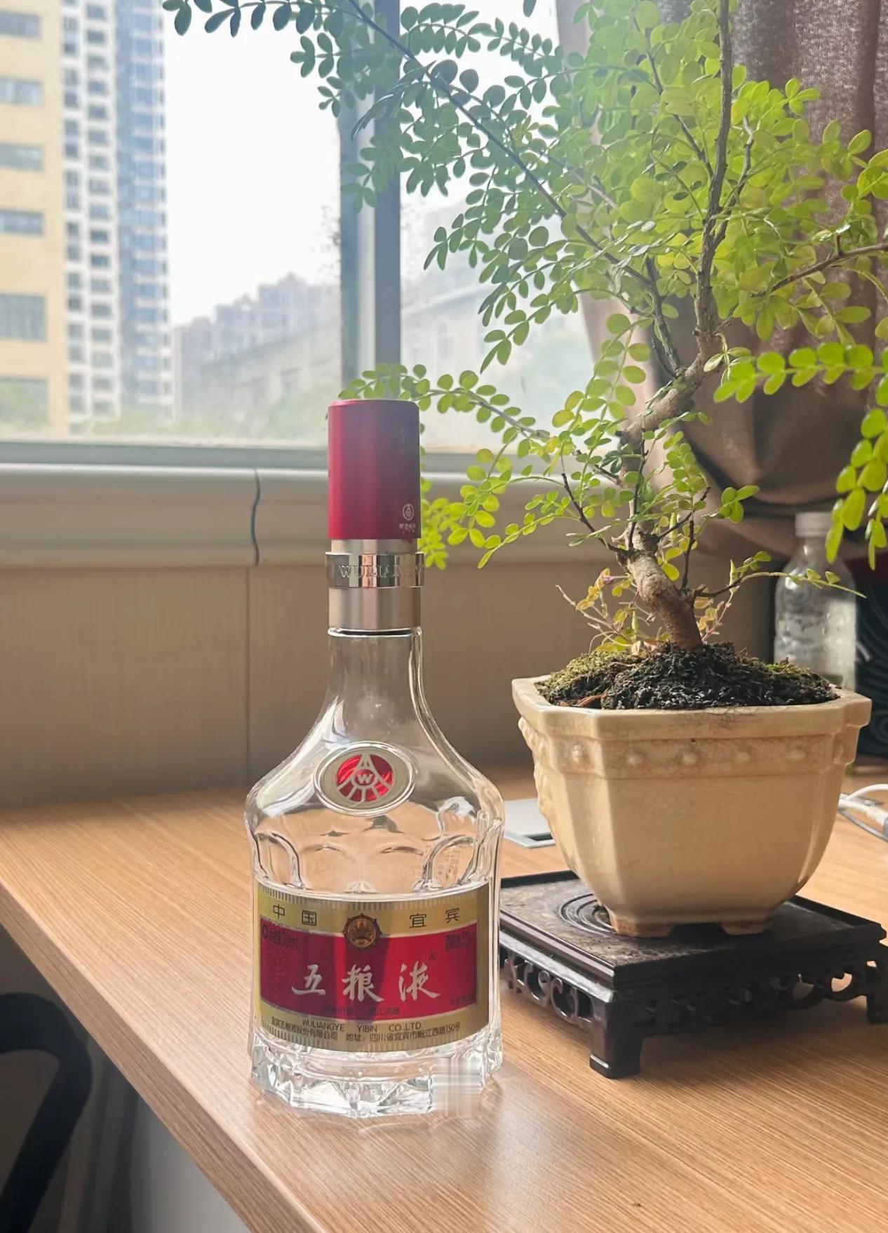 中国有哪些“良心”白酒？下面6款榜上有名，酒友们放心喝，看看你喝过几款？

①、