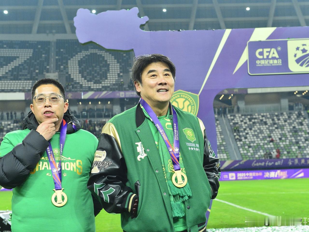 国安绯闻离任---李明…据悉，昨晚的亚冠二级联赛结束后，国安总经理李明在休息室里