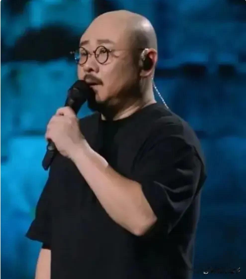 实话实说
刀郎，扬坤，那英，汪峰四人的唱功我认为，那英第一，汪蜂第二，刀郎第三，