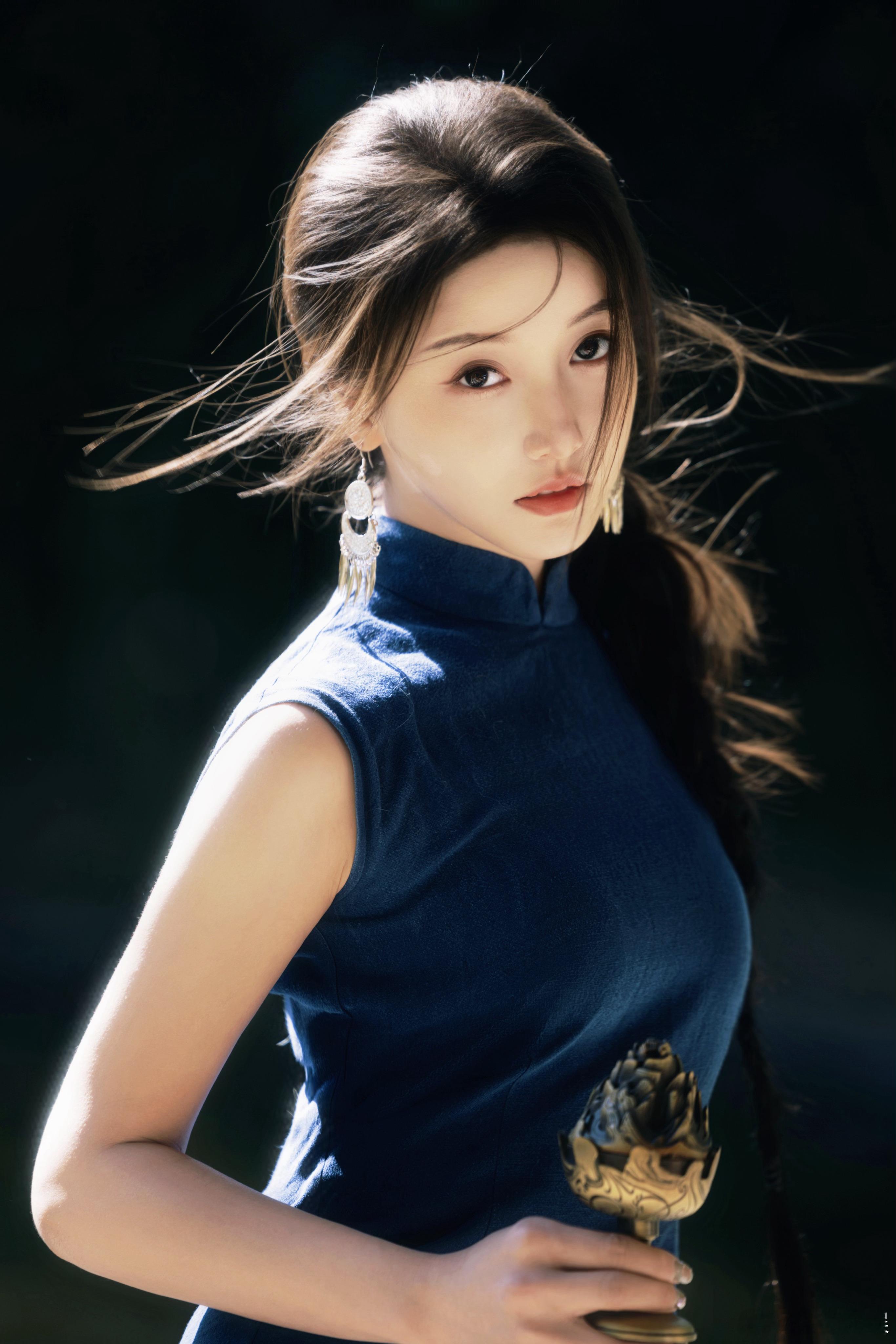 姜贞羽中式美人感天花板温柔氛围感撞上古韵清冷感，姜贞羽的气质高级又耐看，妥妥中式