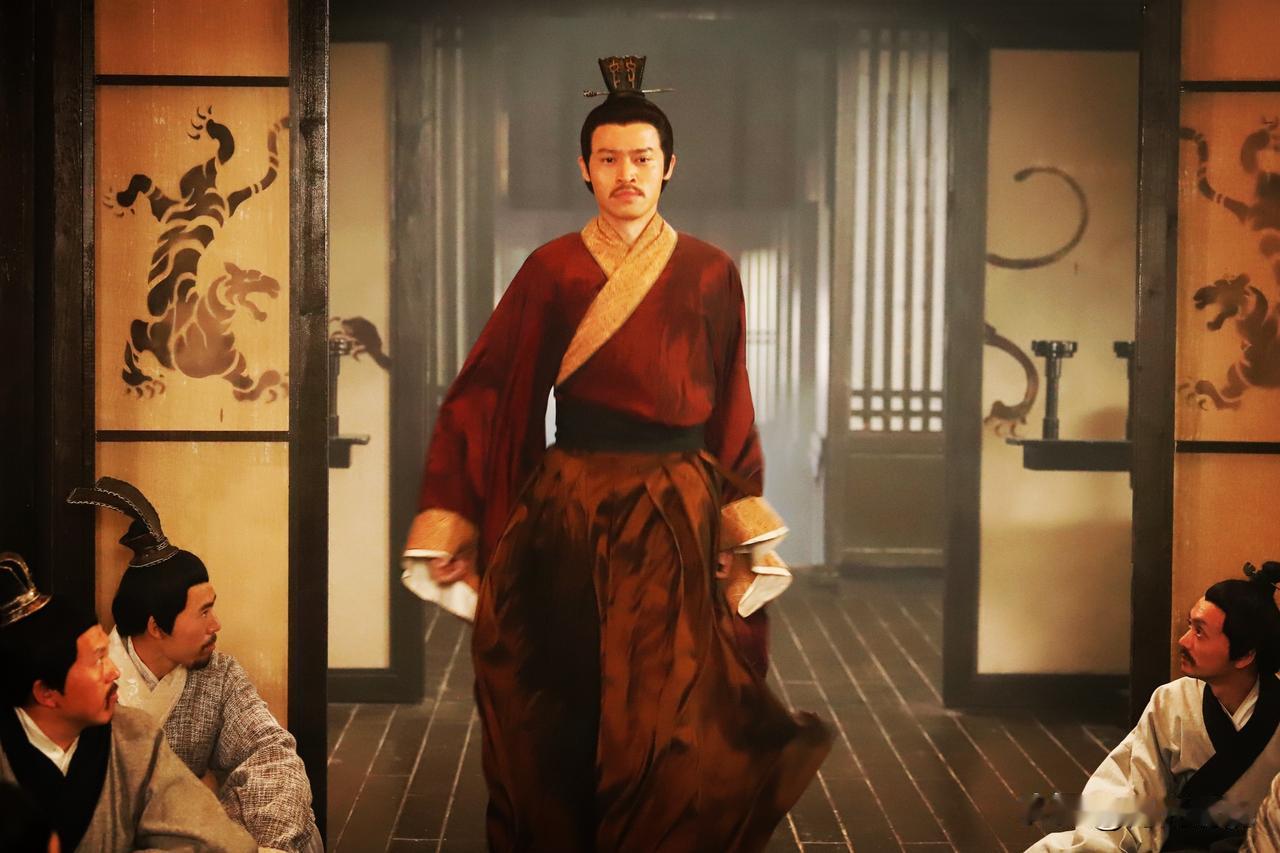 康熙二十三年，靖海侯施琅带着七个儿子进宫谢恩。皇帝问他，儿子们有没有想入朝做官的