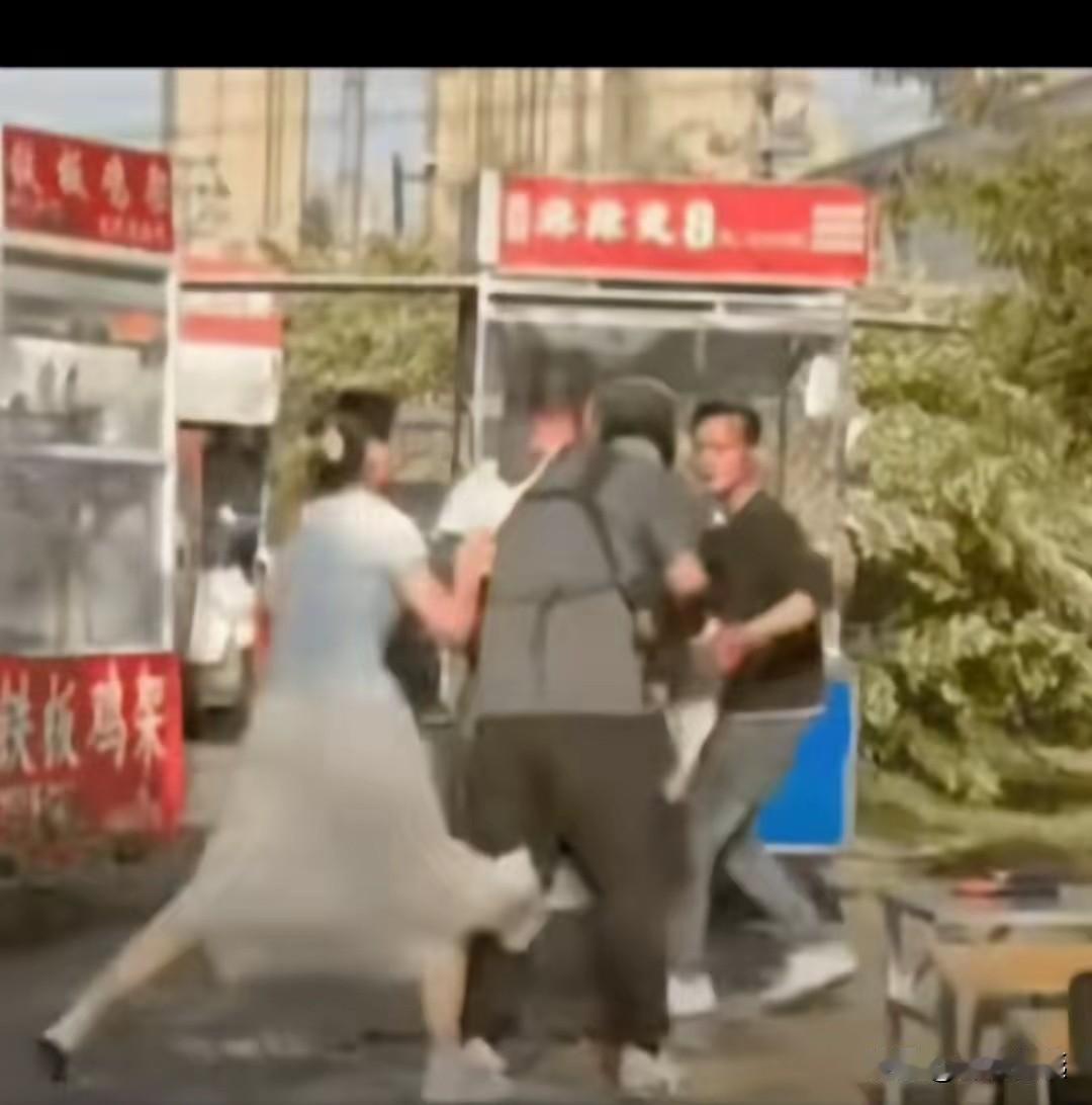 内裤套头，嫂子真牛[恐惧][恐惧][捂脸][捂脸]