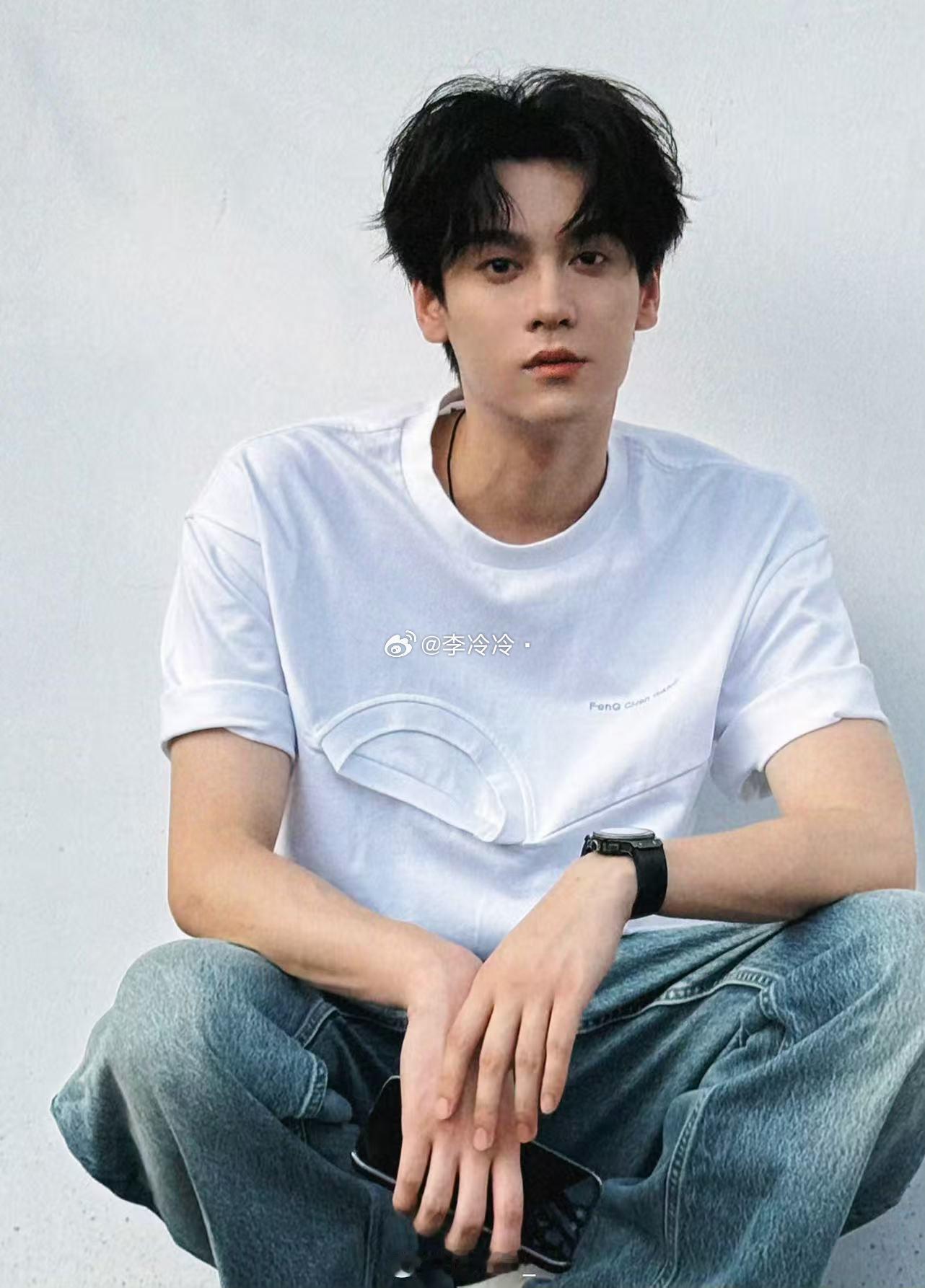 看懂了，田栩宁果然一有商务就被黑子盯上，是有什么kpi吗。。一张照片就能被造谣，