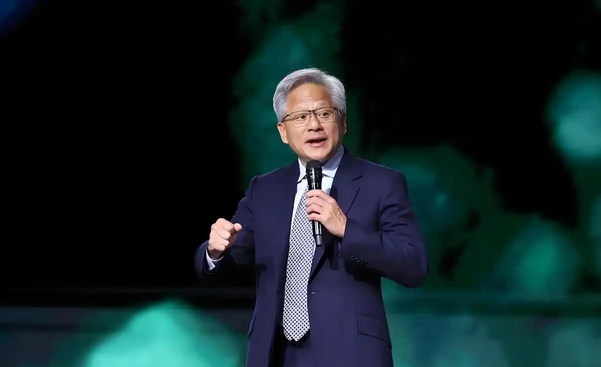 黄仁勋摊牌！万字长文曝AI真相，让数万亿“股民”掏钱买单

最近美股科技圈的动静