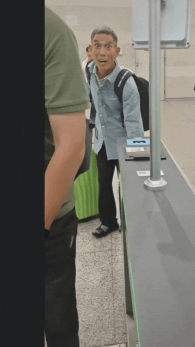 “上人民日报了！”一名70多岁老父亲独自去上海看女儿，一手拉行李箱，一手提鸡蛋，