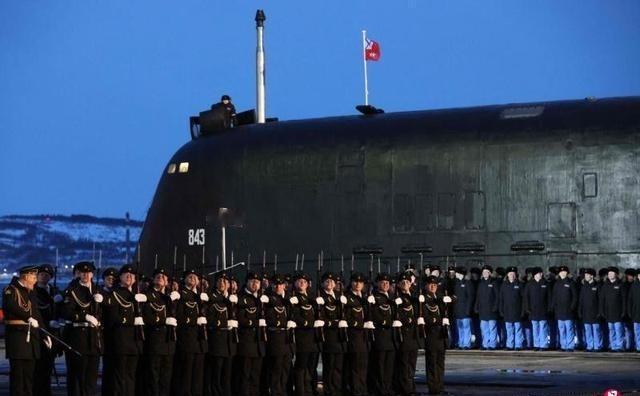 台湾名嘴唐湘龙表示，美国要抢占格林兰岛，俄罗斯本应该在此事上进行大作文章，大肆炒