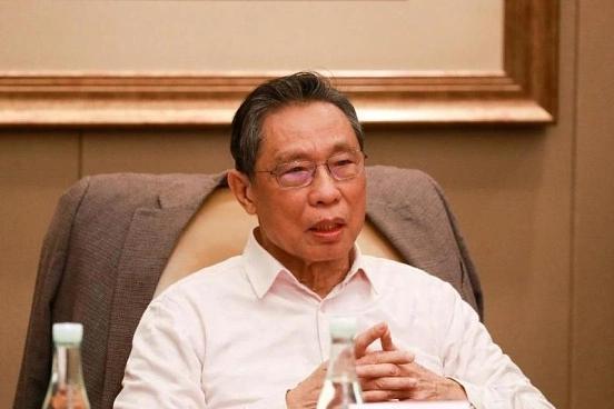 2025年中国篮球名人堂入堂名单公布，钟南山妻子李少芬赫然在列。她1936年生于